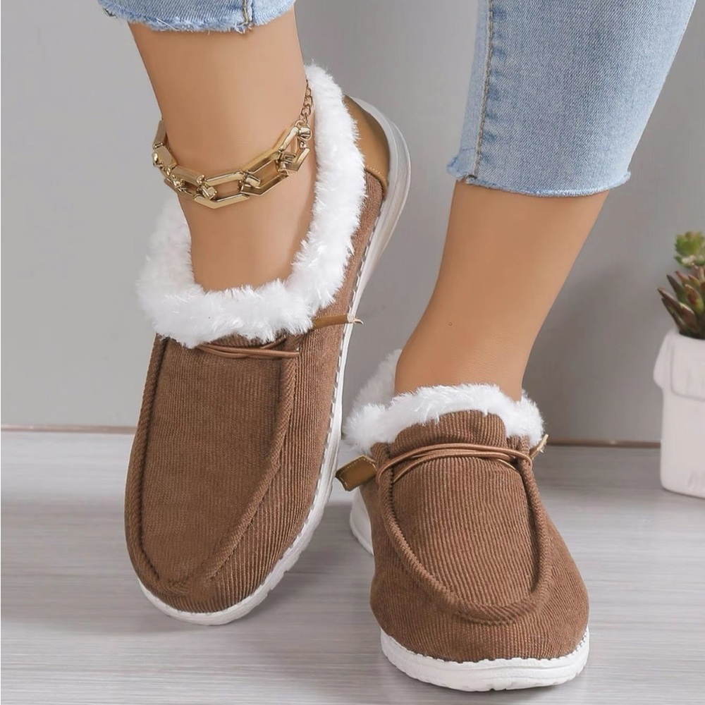Women’s Lace Up Front Fluffy Suede Slip-On Shoes In Brown